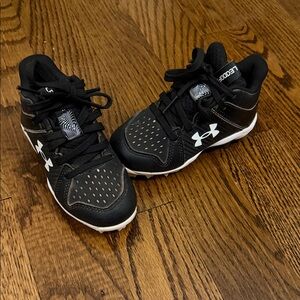 Under Armour Kids Black and White cleats